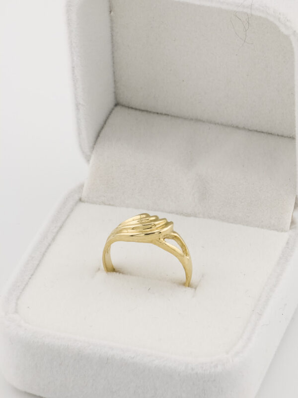 10K Yellow Gold Undulating 9 Ring - Image 3