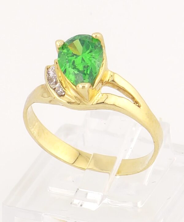 10K Yellow Gold Pear-Cut Green Gemstone Ring with Accent Stones